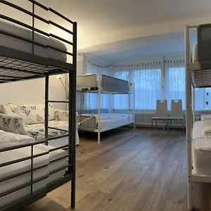 Viktoria Budget Albergue